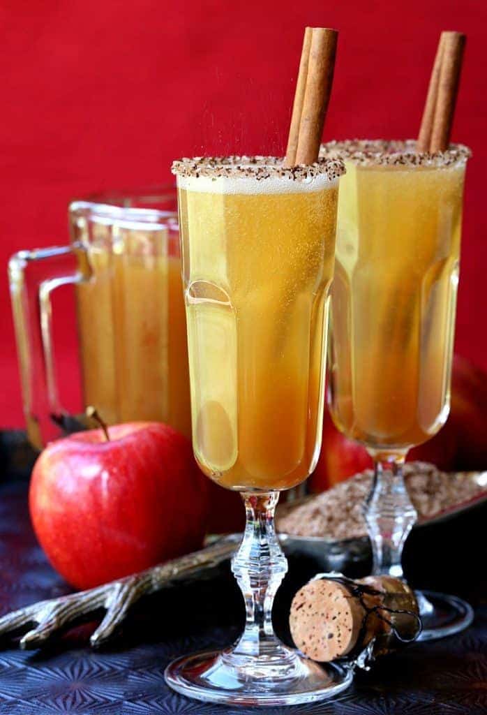 Cold Spiked Apple Cider Cocktails | Easy Spiked Apple Cider Recipes