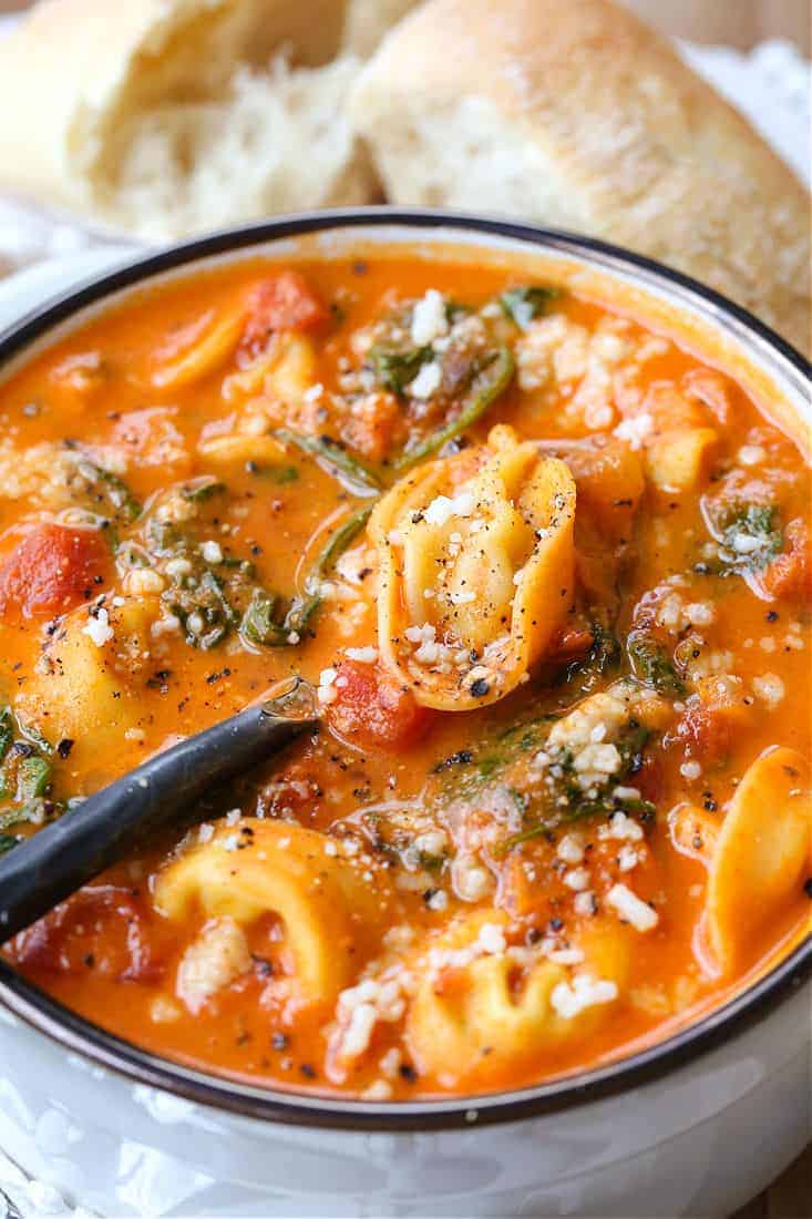 Creamy Tomato Tortellini Soup Mantitlement
