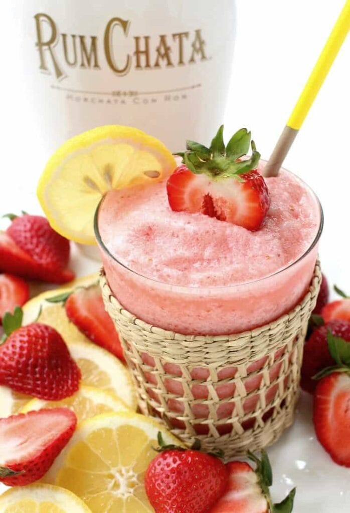 This Frozen Rumchata Strawberry Lemonade is delicious and refreshing!