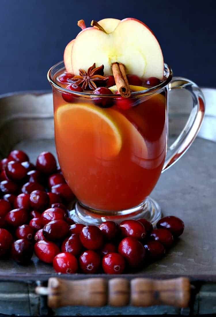 Slow Cooker Spiced Rum Cocktail Mantitlement