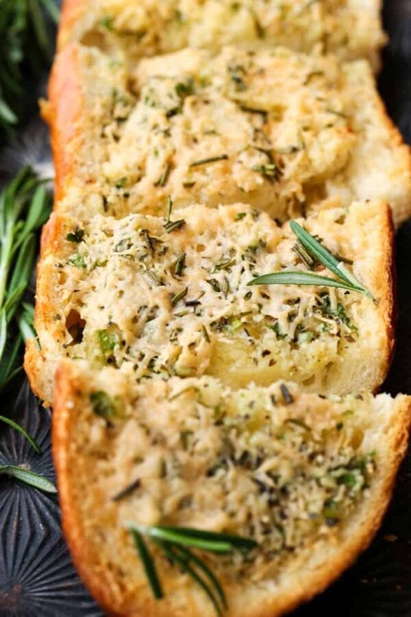 Rosemary Asiago Garlic Bread | Mantitlement