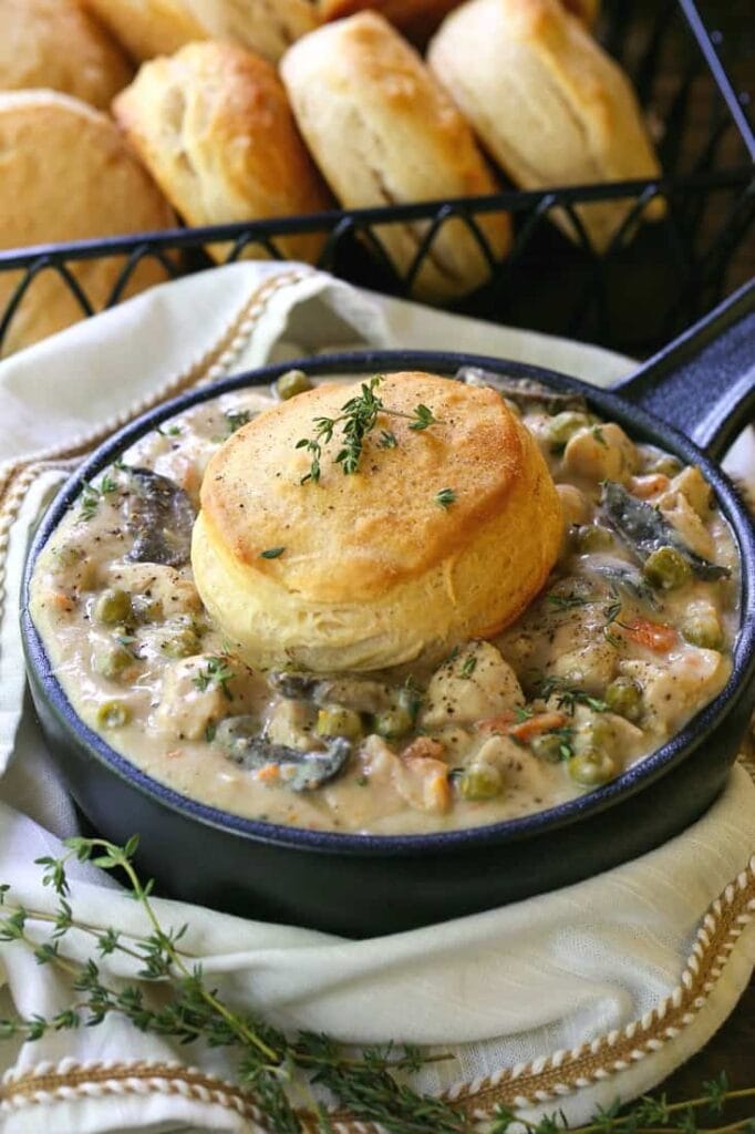 Crock Pot Chicken Pot Pie | Mantitlement