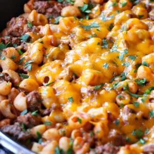 cheeseburger pasta in skillet with napkin