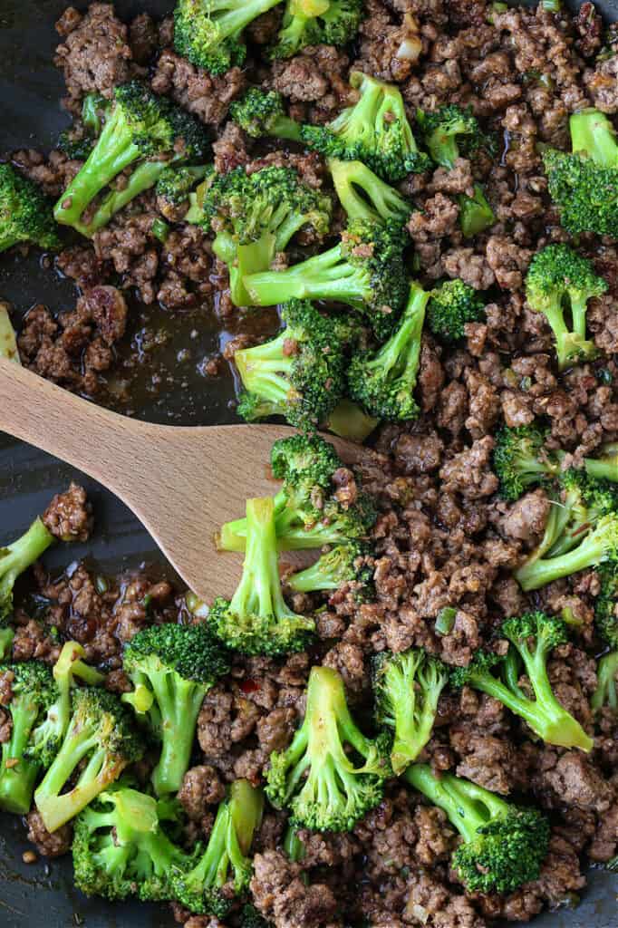 Ground Beef and Broccoli | Mantitlement