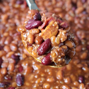 slow cooker baked beans with ground beef and bacon