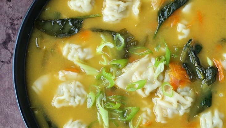 Wonton Soup with Spinach