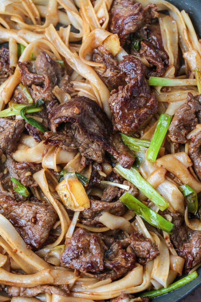 Beef Chow Fun Recipe | Mantitlement