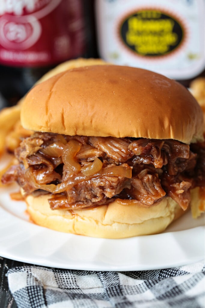 slow cooker bbq pulled pork on a bun